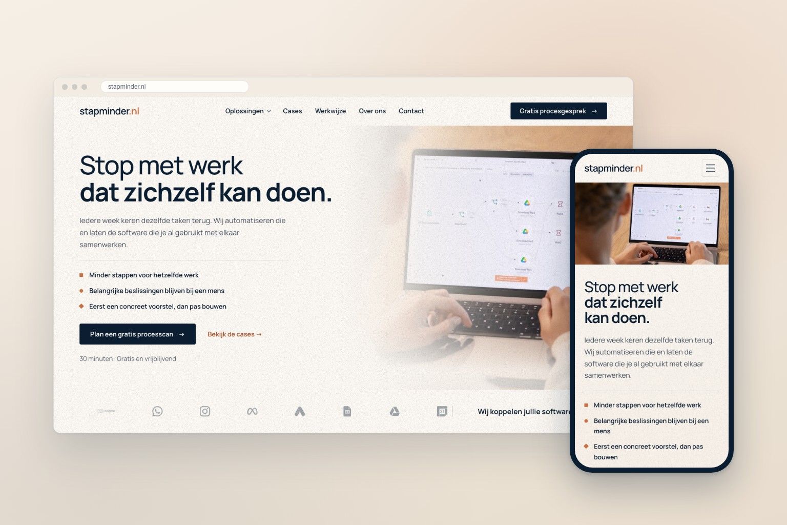 De homepage van stapminder.nl op een breed scherm en op een telefoon, naast elkaar